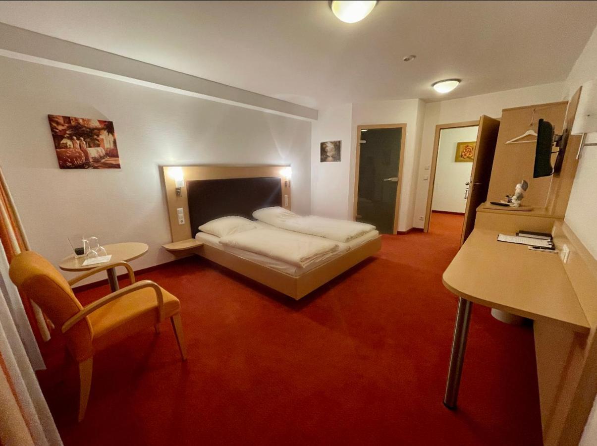 Lilton Hotel Stuttgart-Zuffenhausen Dış mekan fotoğraf