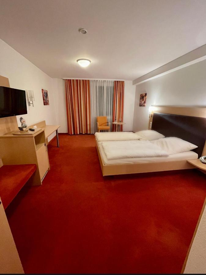 Lilton Hotel Stuttgart-Zuffenhausen Dış mekan fotoğraf